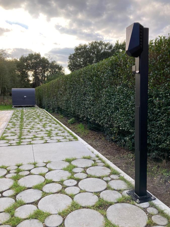 Shelter Villa Zutendaal Bagian luar foto